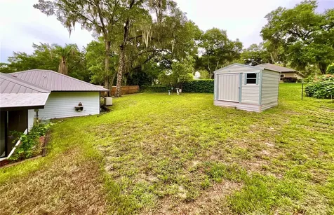 468 28th Way Melrose FL 32666