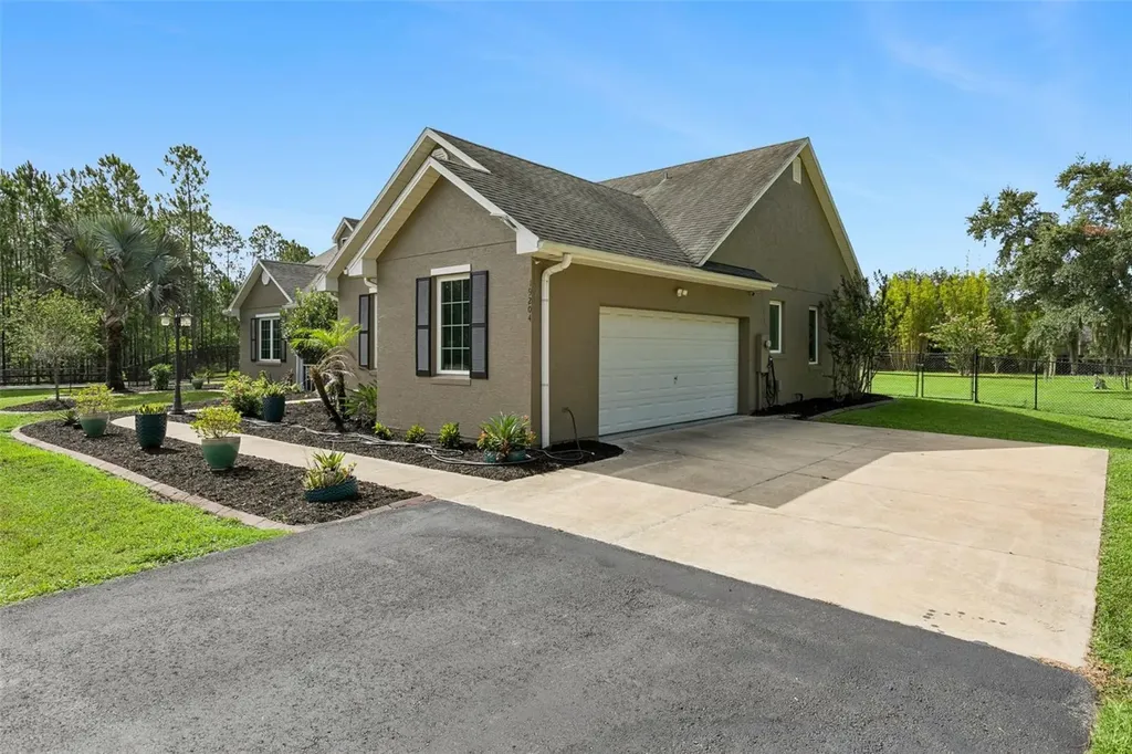 19204 Paddock Street Orlando FL 32833