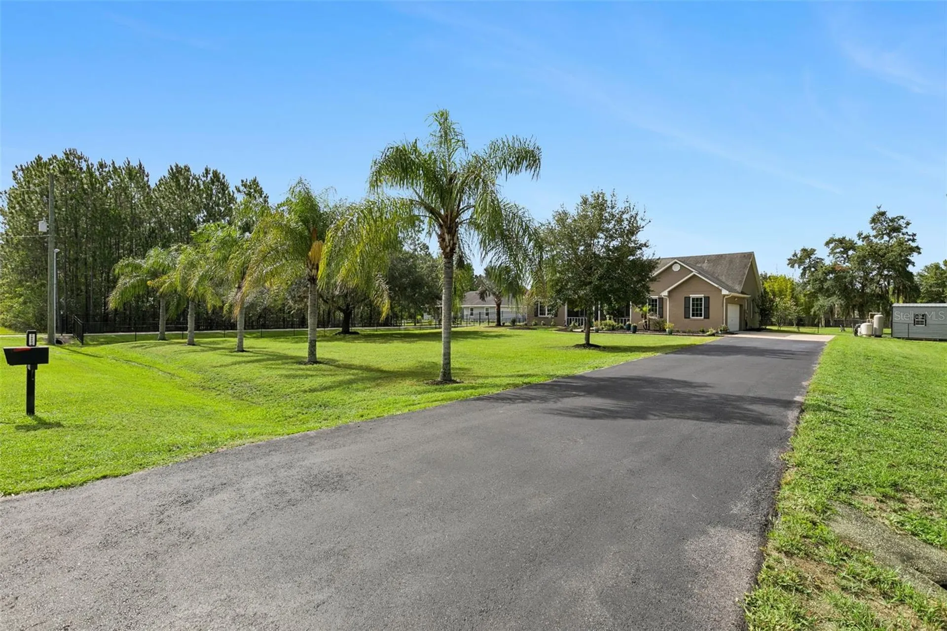 19204 Paddock Street Orlando FL 32833