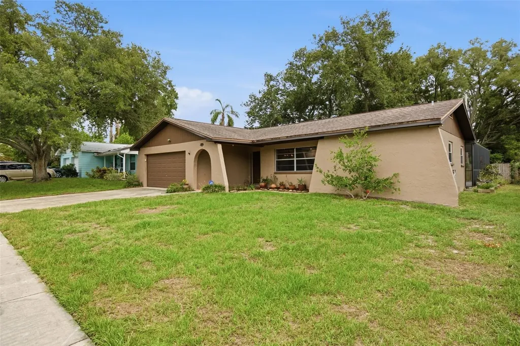 1901 Briarwood Street Dunedin FL 34698