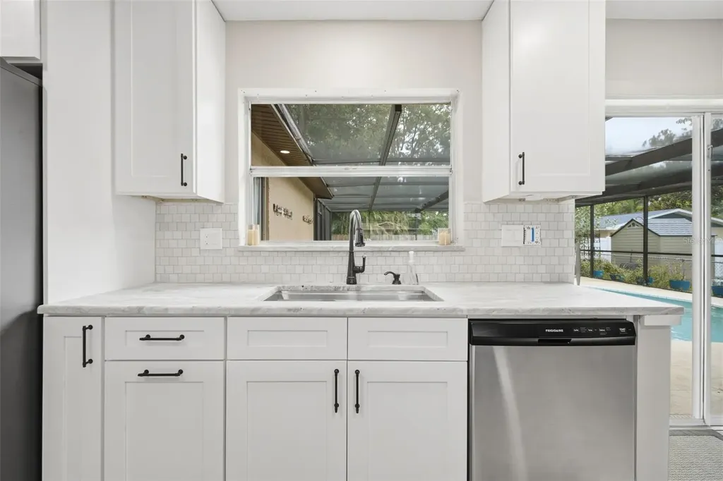 1901 Briarwood Street Dunedin FL 34698