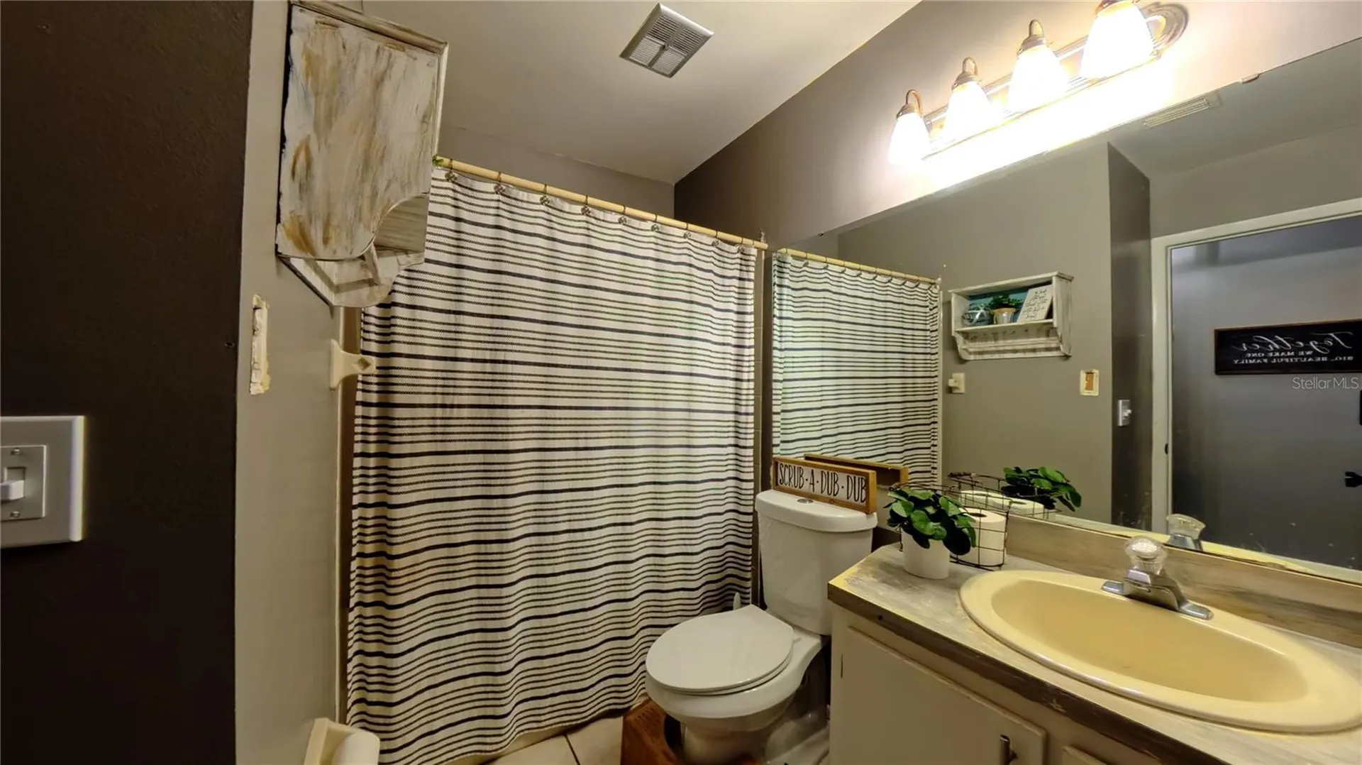 257 Clemens Court Orlando FL 32828