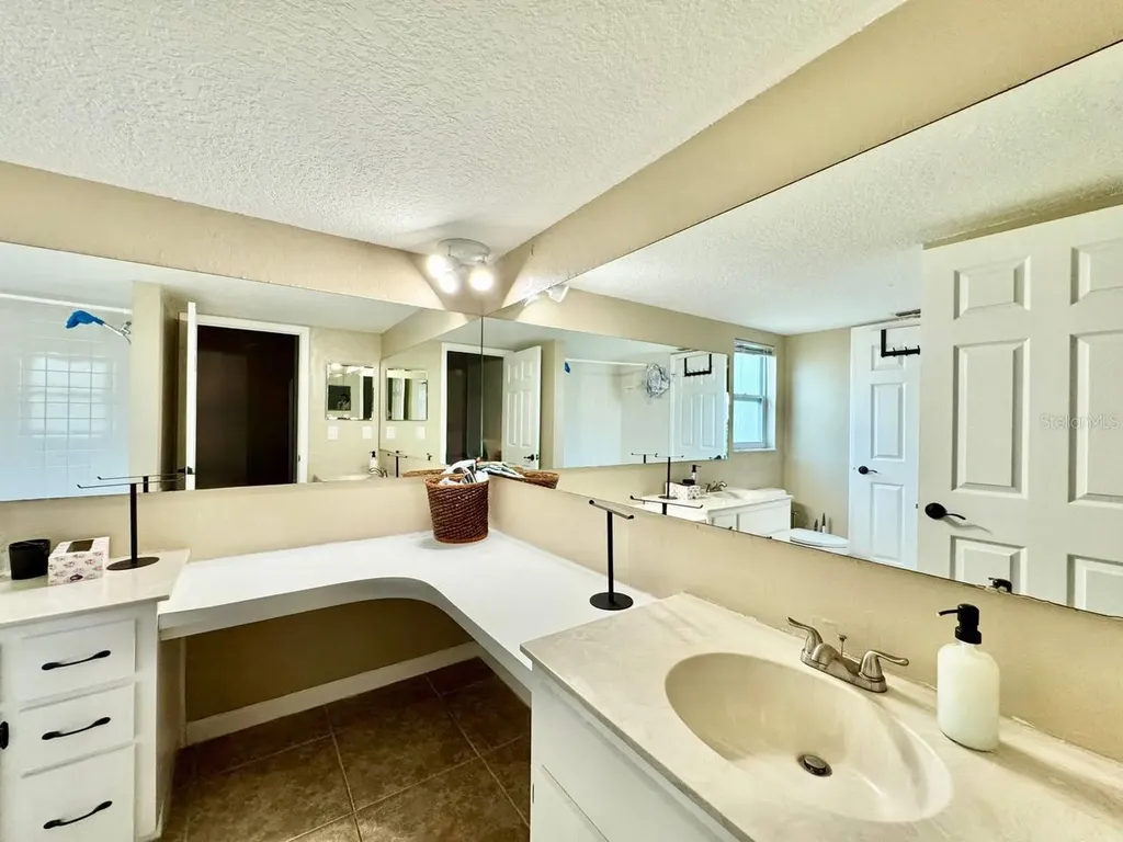 8134 Winthrop Drive Port Richey FL 34668