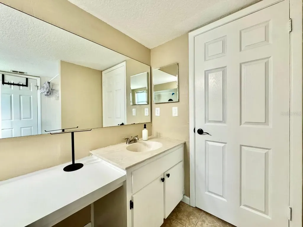 8134 Winthrop Drive Port Richey FL 34668