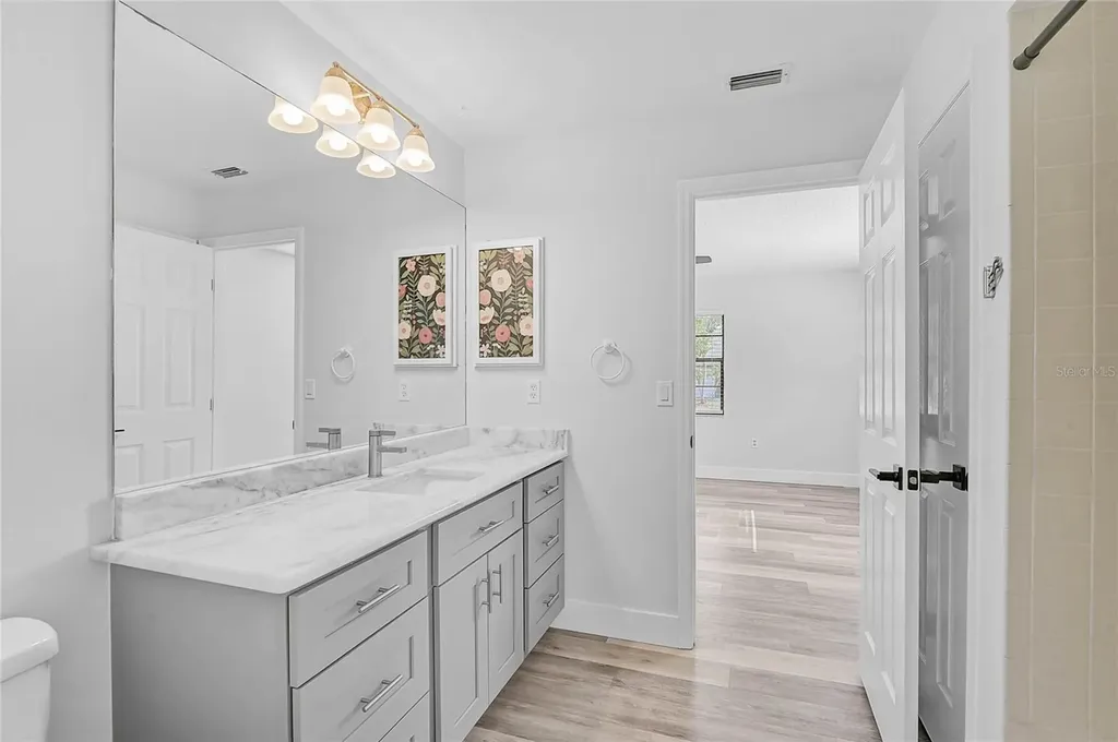 121 Woodingham Drive Venice FL 34292