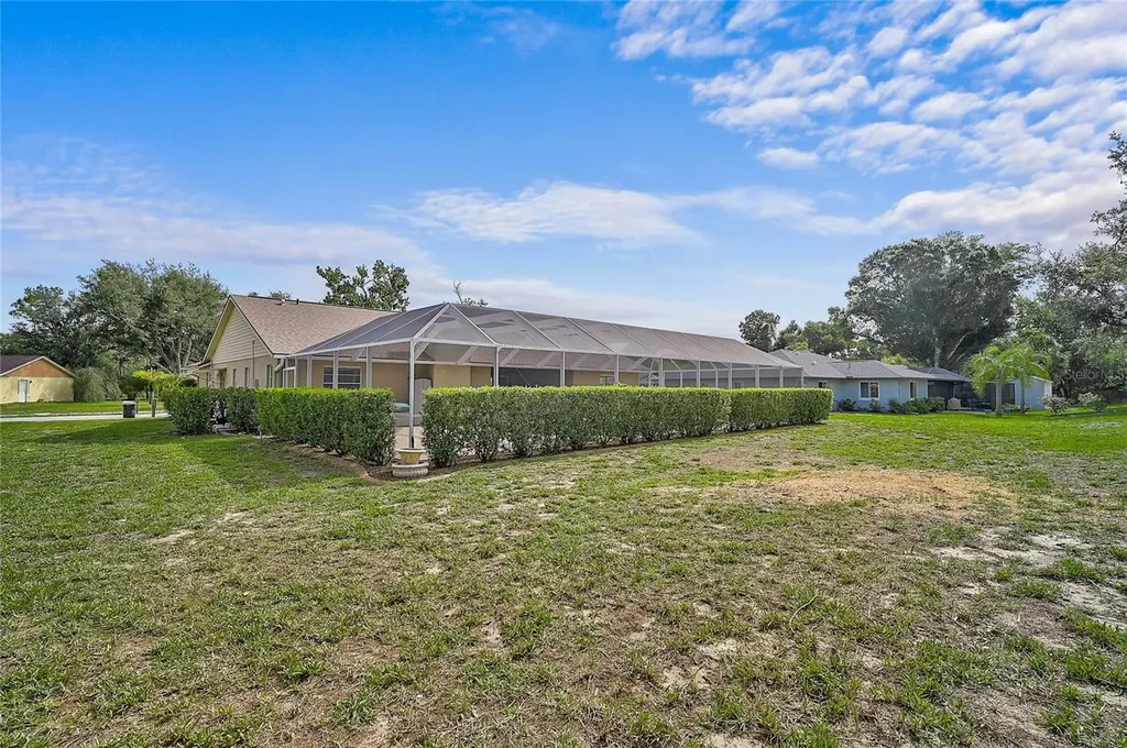 121 Woodingham Drive Venice FL 34292