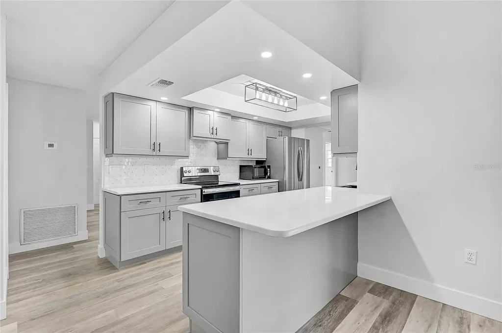121 Woodingham Drive Venice FL 34292
