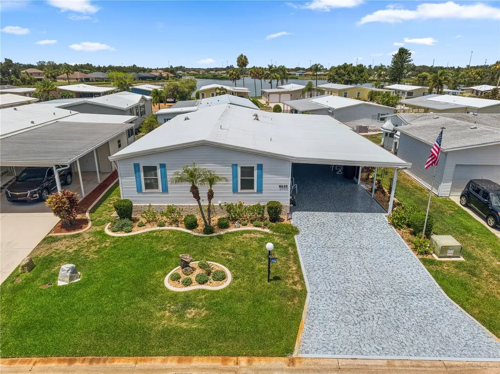 8433 Regal Way Palmetto FL 34221