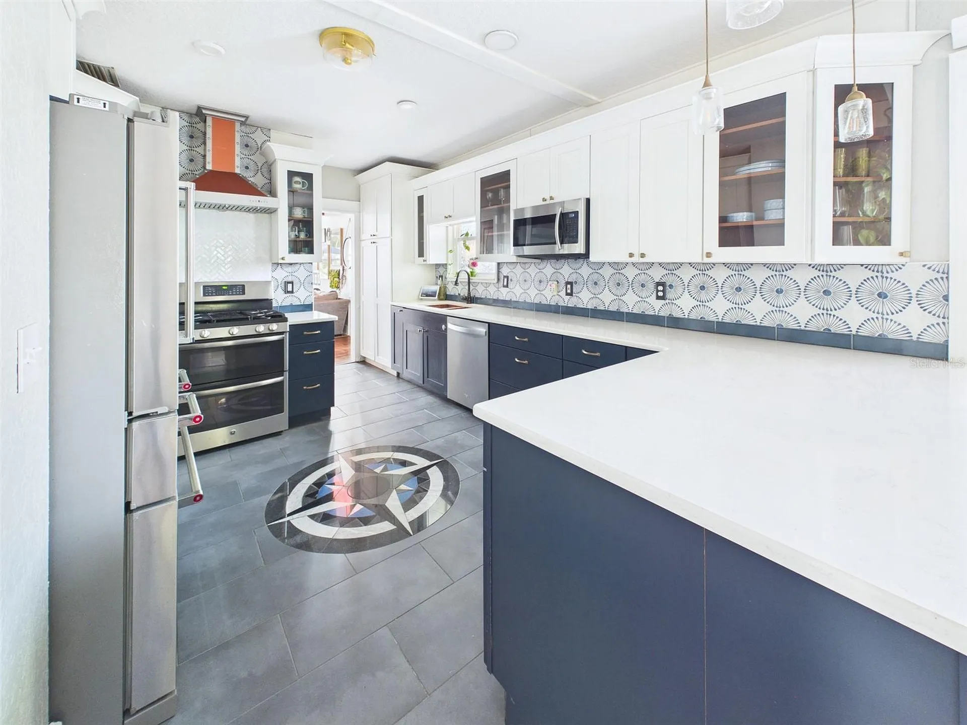 616 15th Street N St Petersburg FL 33705
