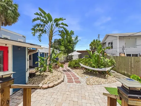 616 15th Street N St Petersburg FL 33705