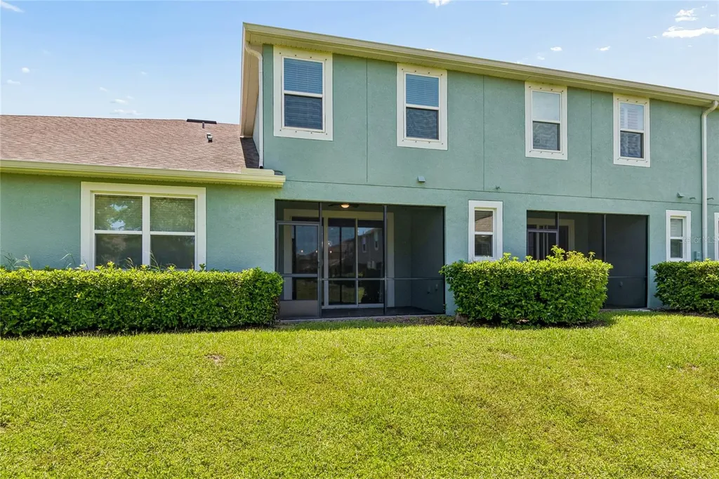 2410 Arch Avenue Oldsmar FL 34677