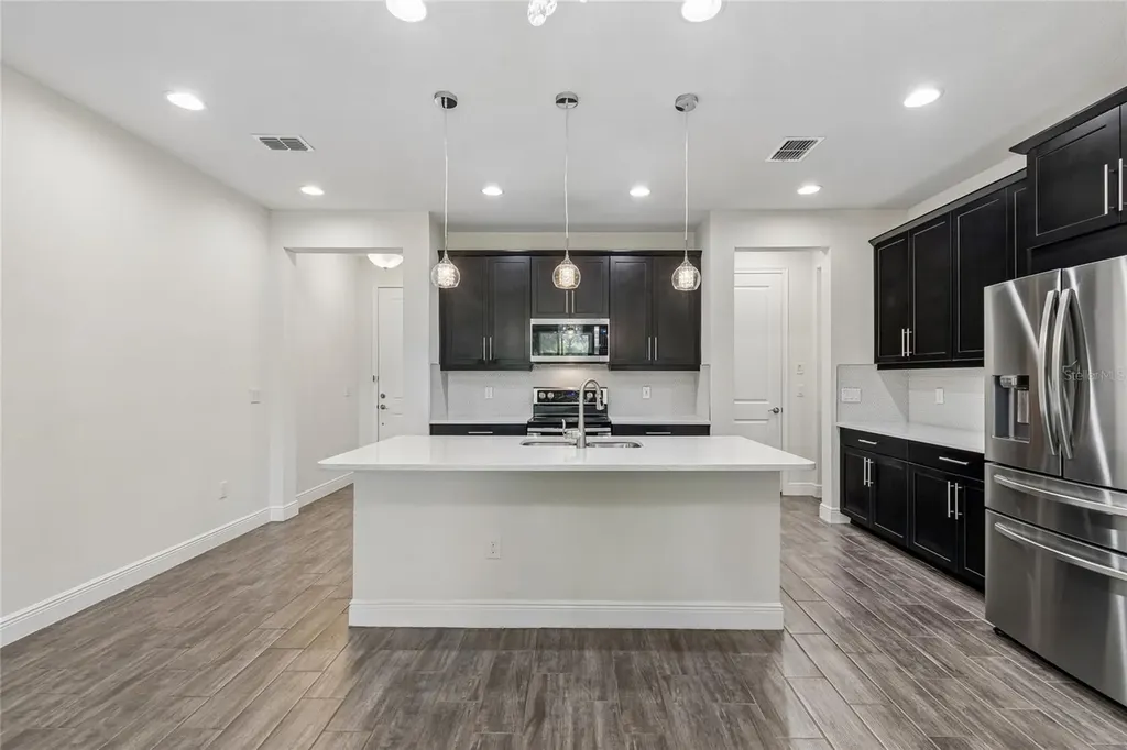 2410 Arch Avenue Oldsmar FL 34677