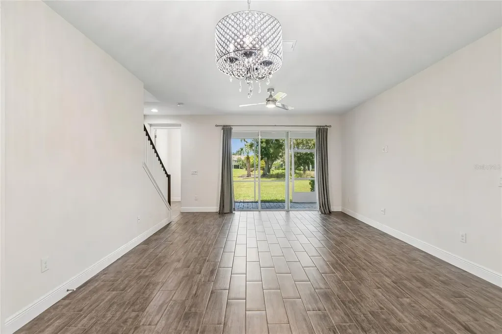 2410 Arch Avenue Oldsmar FL 34677