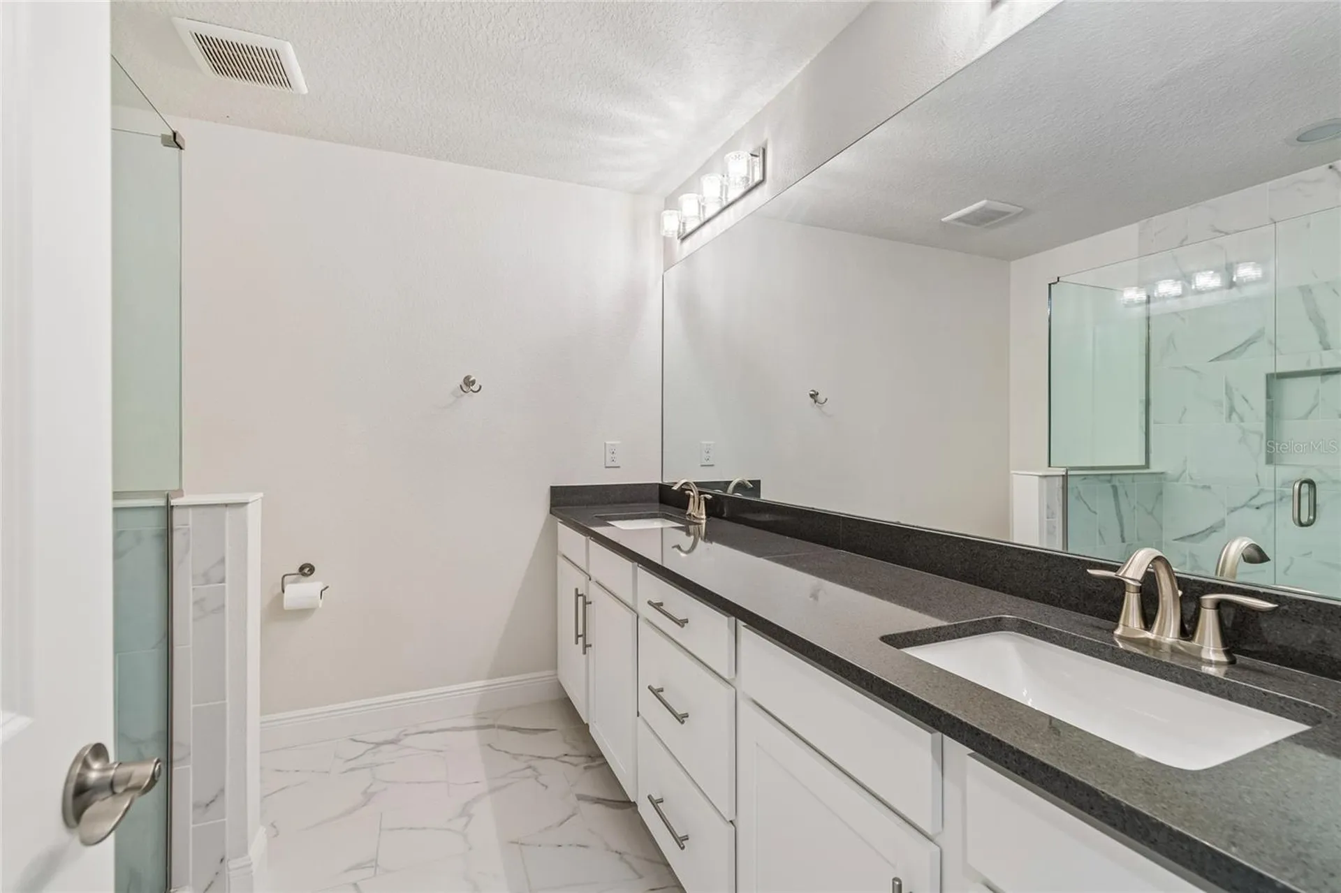 2410 Arch Avenue Oldsmar FL 34677