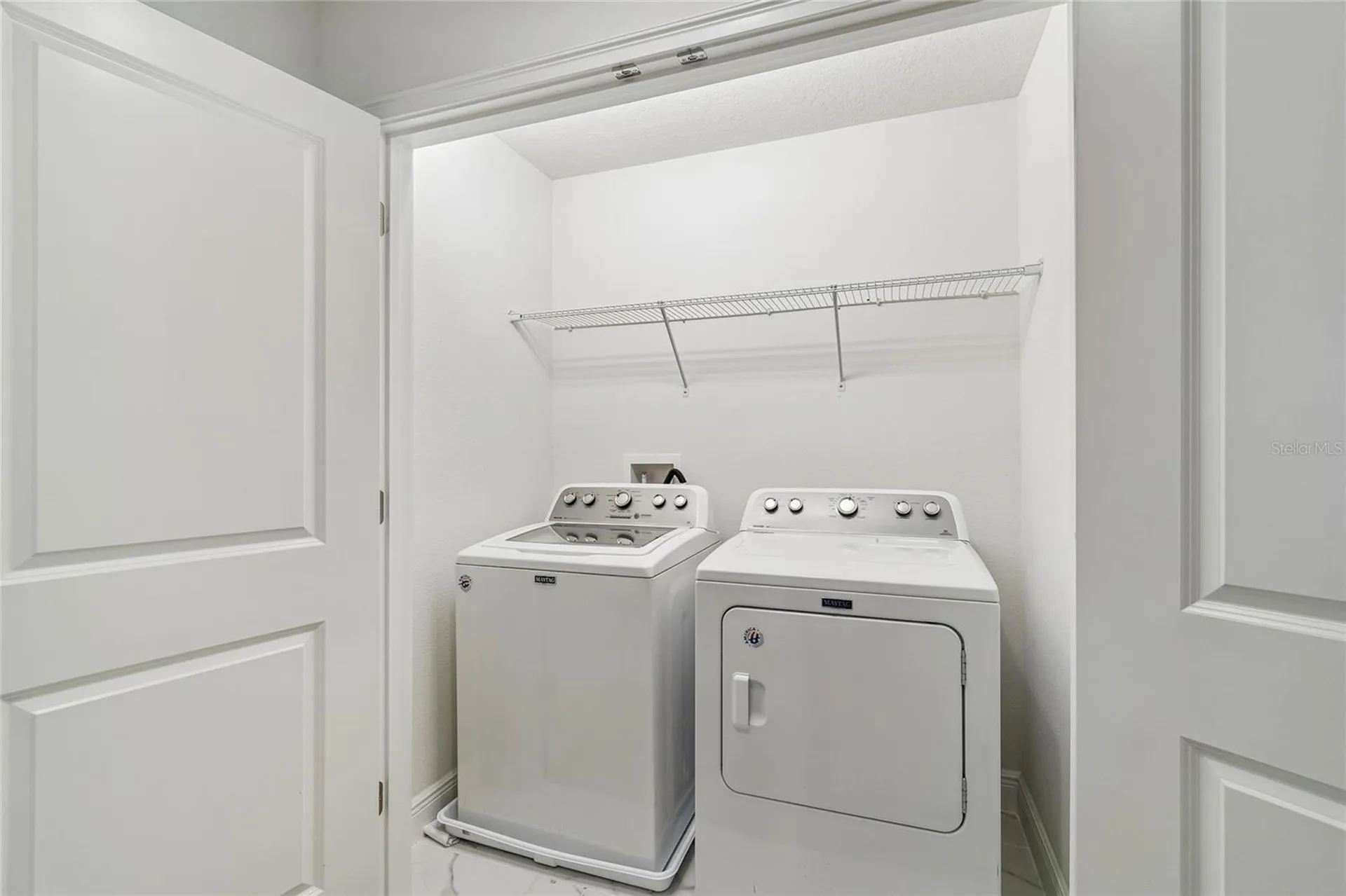 2410 Arch Avenue Oldsmar FL 34677