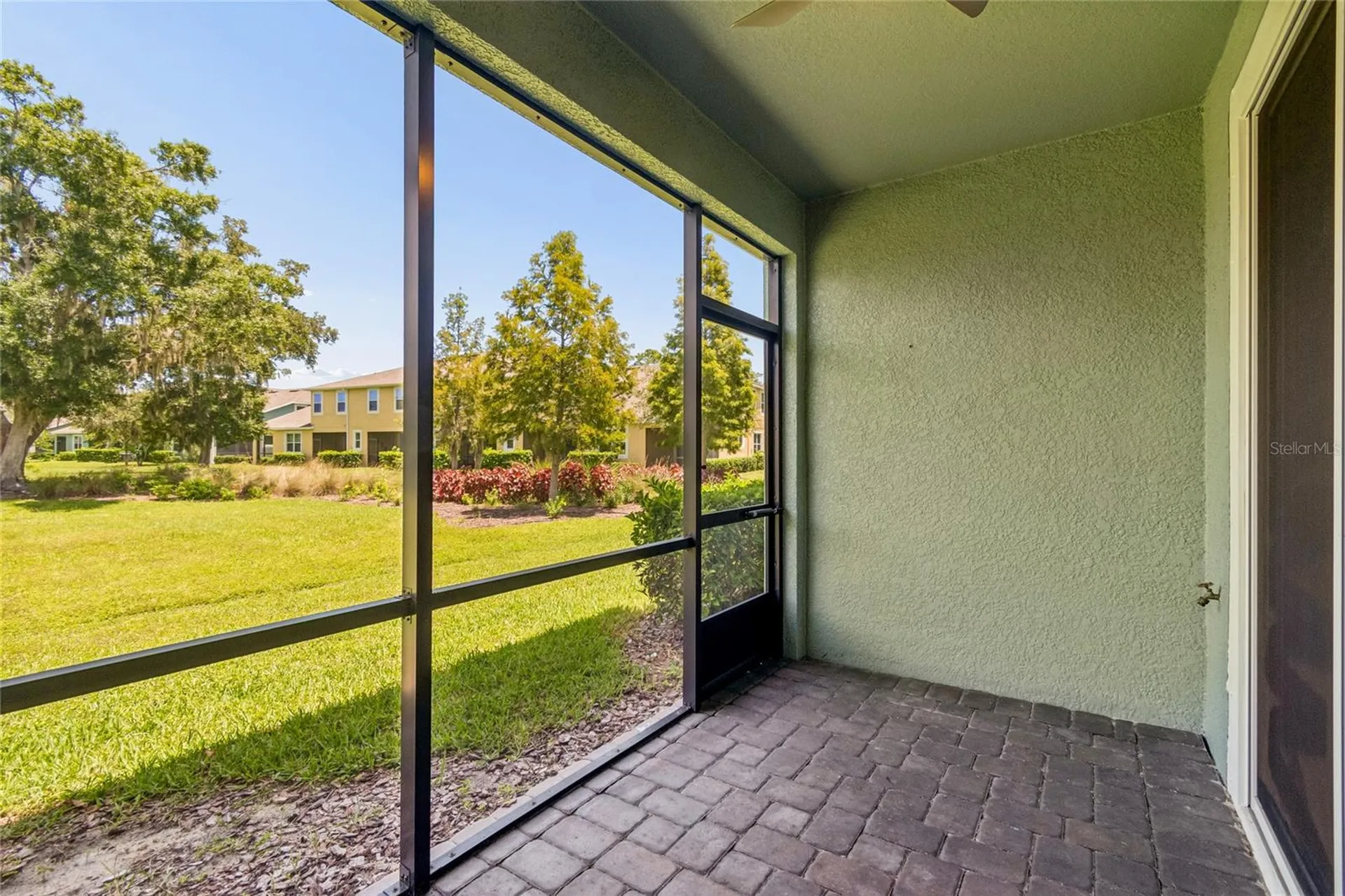 2410 Arch Avenue Oldsmar FL 34677