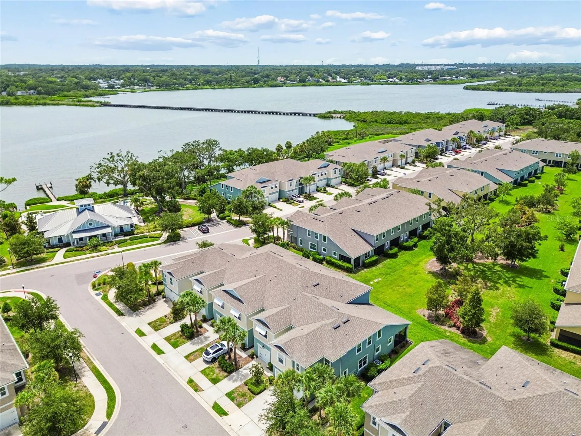 2410 Arch Avenue Oldsmar FL 34677