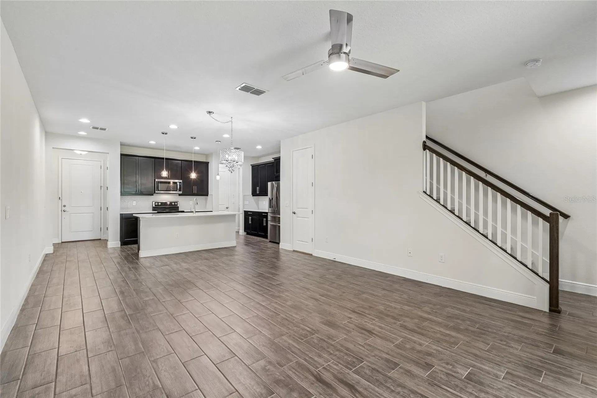 2410 Arch Avenue Oldsmar FL 34677