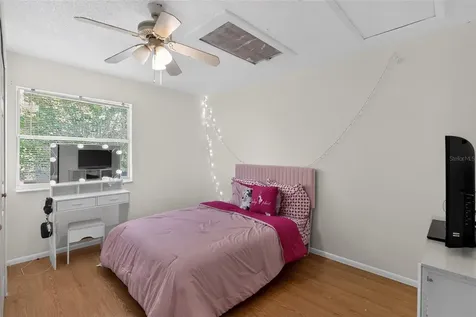 1243 Pin Oak Drive Apopka FL 32703