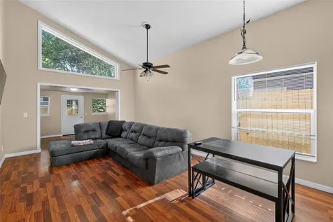 1243 Pin Oak Drive Apopka FL 32703