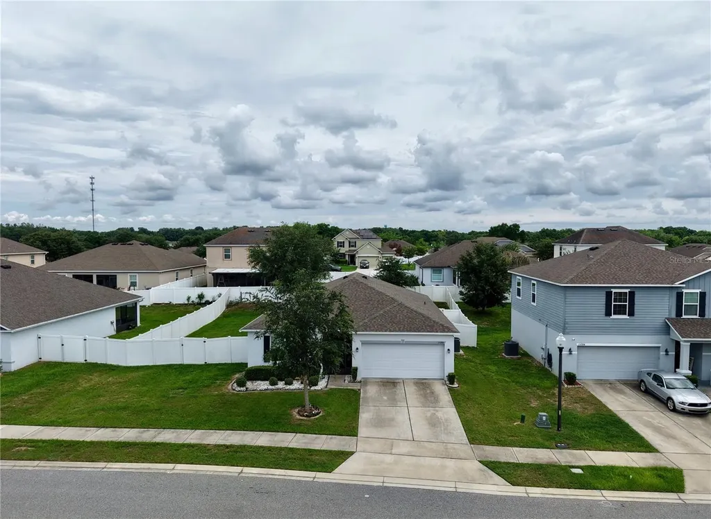 15280 White Tail Loop Mascotte FL 34753
