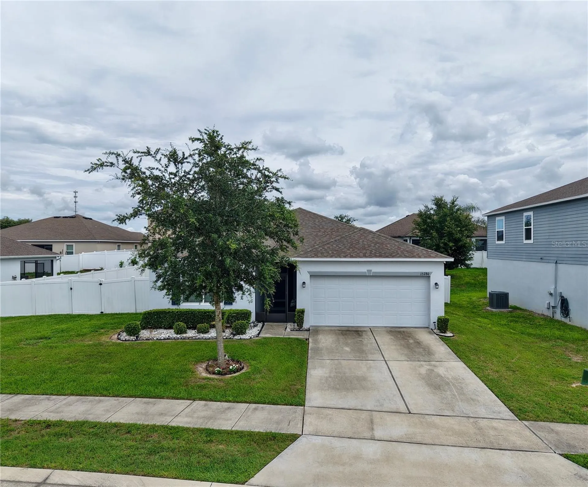 15280 White Tail Loop Mascotte FL 34753