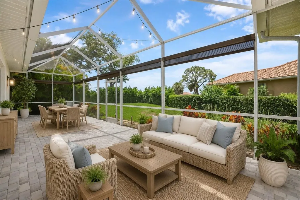 567 Lake Of The Woods Drive Venice FL 34293