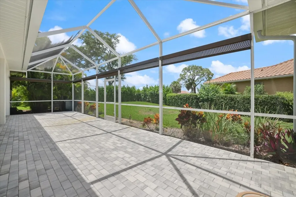 567 Lake Of The Woods Drive Venice FL 34293