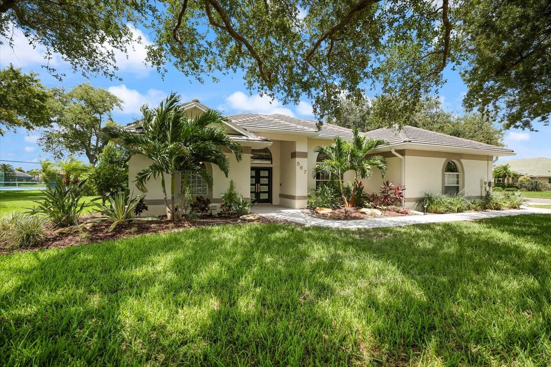 567 Lake Of The Woods Drive Venice FL 34293