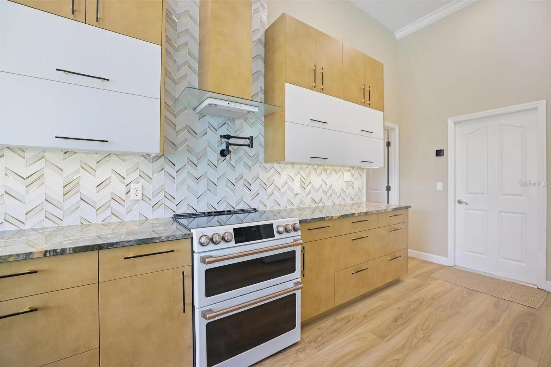 567 Lake Of The Woods Drive Venice FL 34293