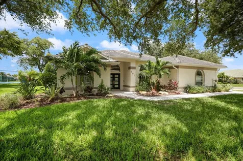567 Lake Of The Woods Drive Venice FL 34293