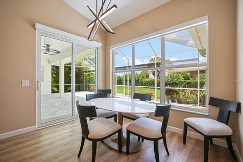 567 Lake Of The Woods Drive Venice FL 34293