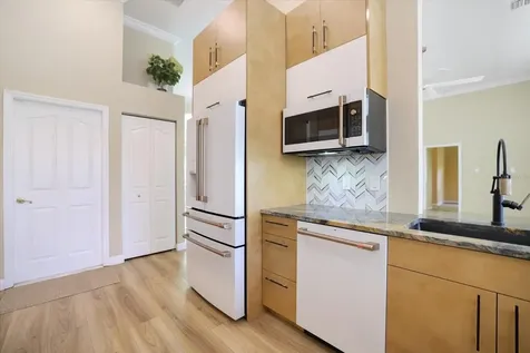 567 Lake Of The Woods Drive Venice FL 34293
