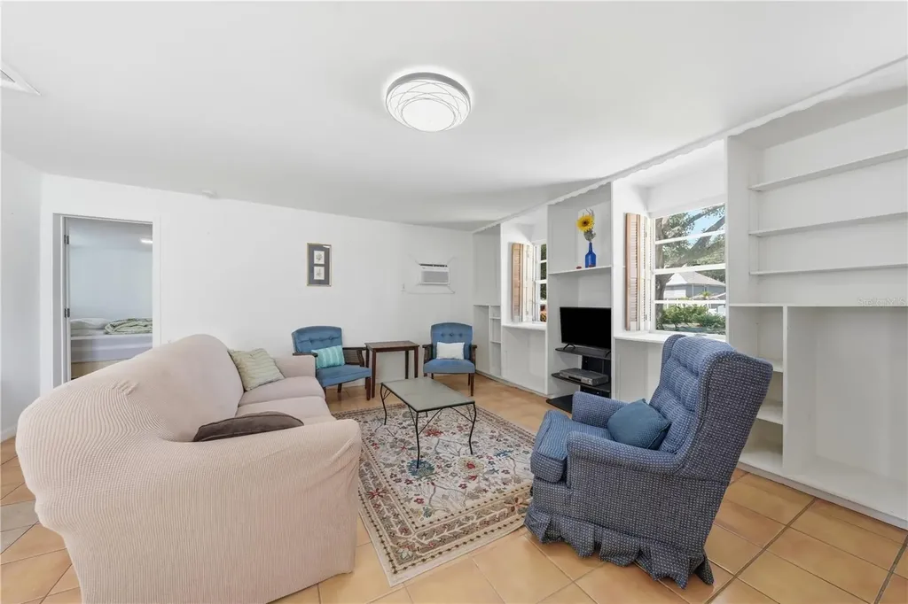 206 E 9th Avenue Mount Dora FL 32757