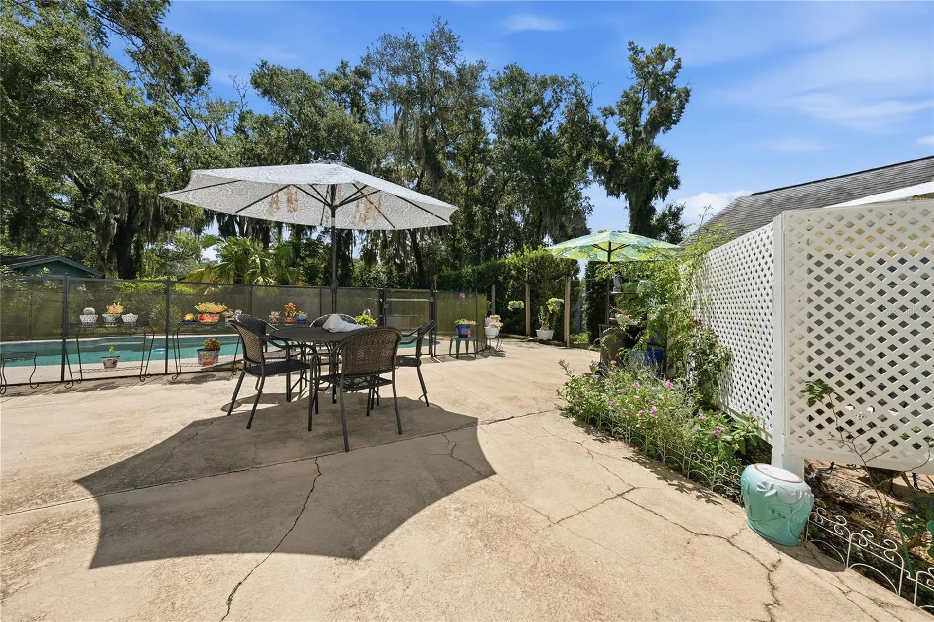 206 E 9th Avenue Mount Dora FL 32757