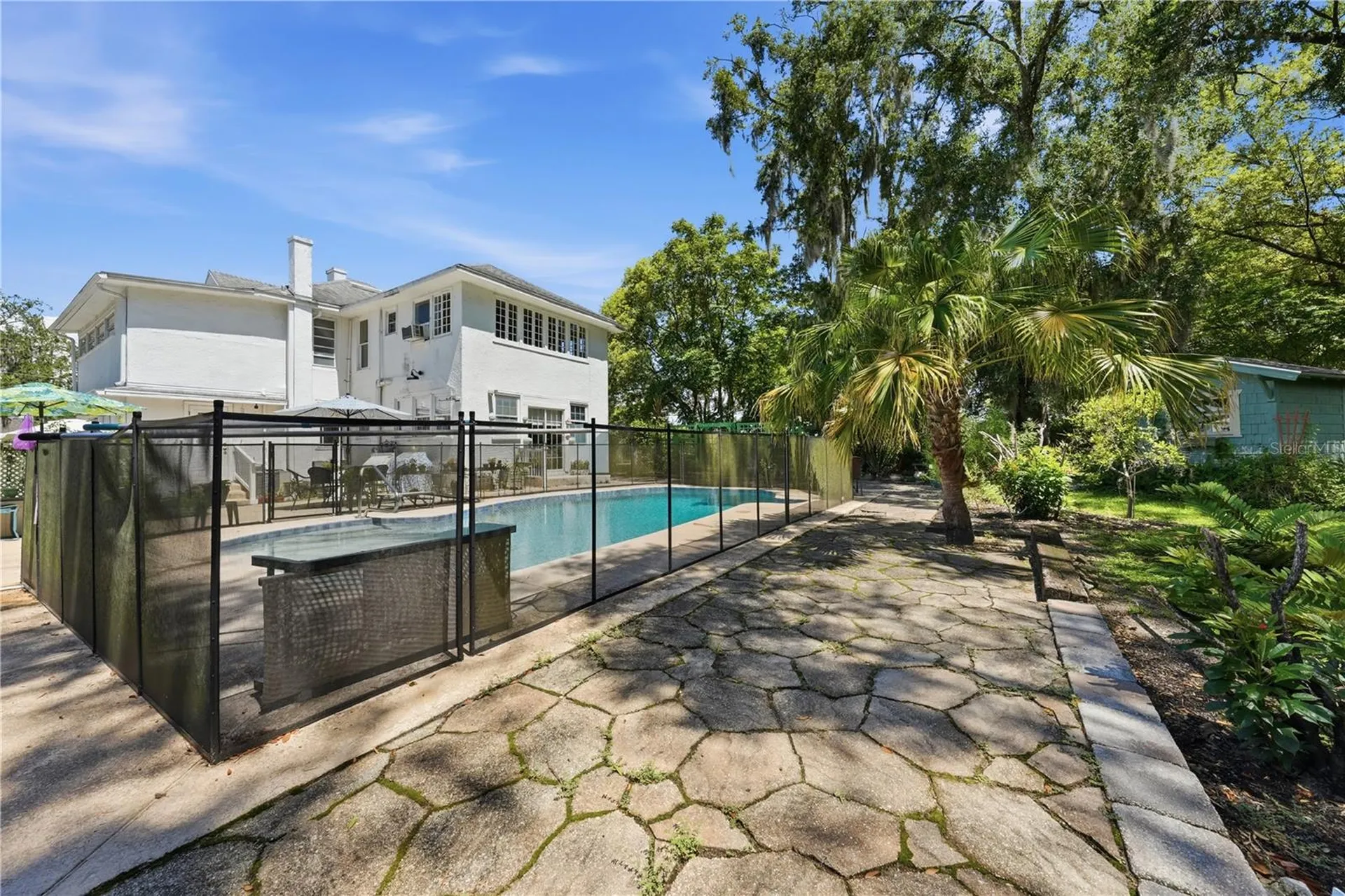 206 E 9th Avenue Mount Dora FL 32757