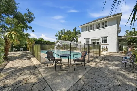 206 E 9th Avenue Mount Dora FL 32757