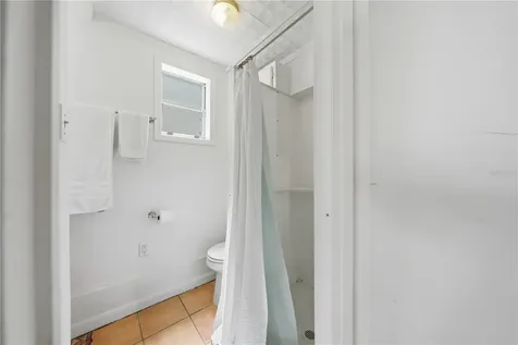 206 E 9th Avenue Mount Dora FL 32757