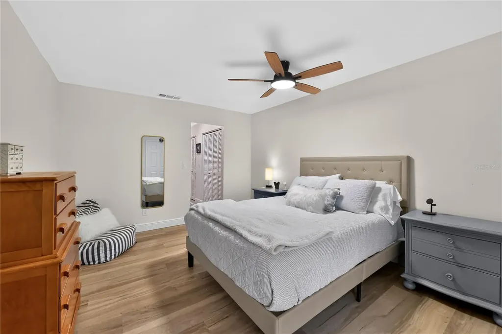 6378 Draw Lane Sarasota FL 34238