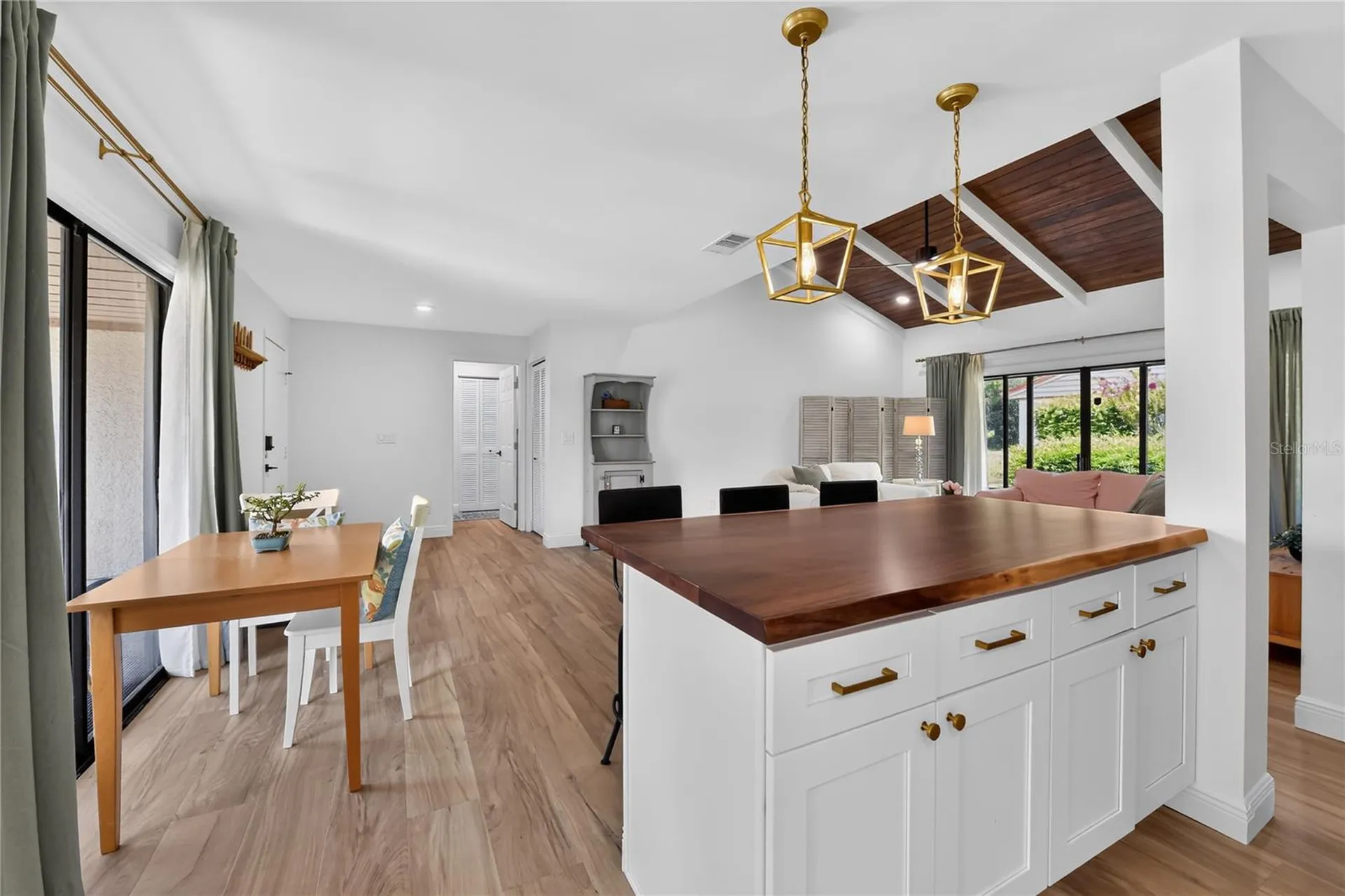 6378 Draw Lane Sarasota FL 34238