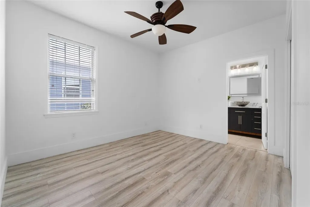 4802 W Beachway Drive Tampa FL 33609