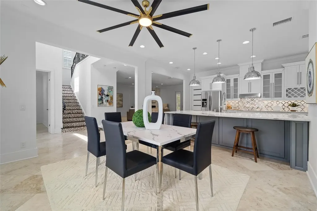 4802 W Beachway Drive Tampa FL 33609