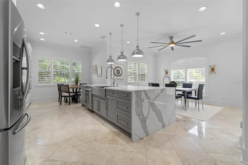 4802 W Beachway Drive Tampa FL 33609