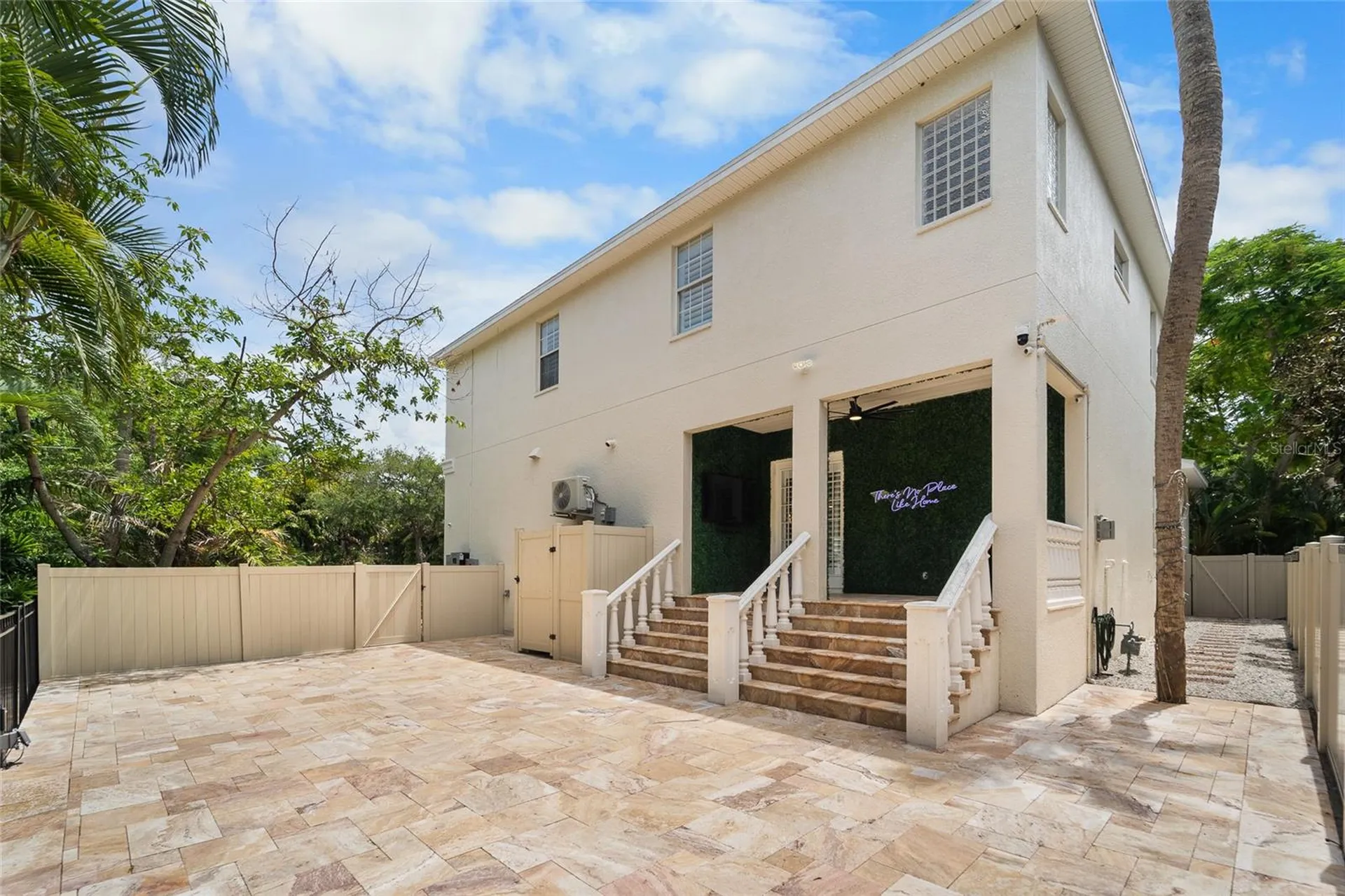 4802 W Beachway Drive Tampa FL 33609