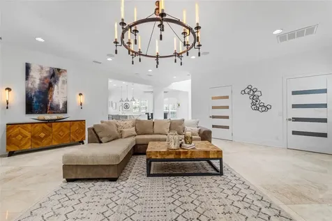 4802 W Beachway Drive Tampa FL 33609