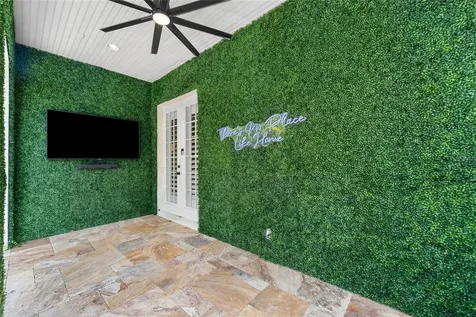 4802 W Beachway Drive Tampa FL 33609