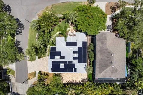 4802 W Beachway Drive Tampa FL 33609