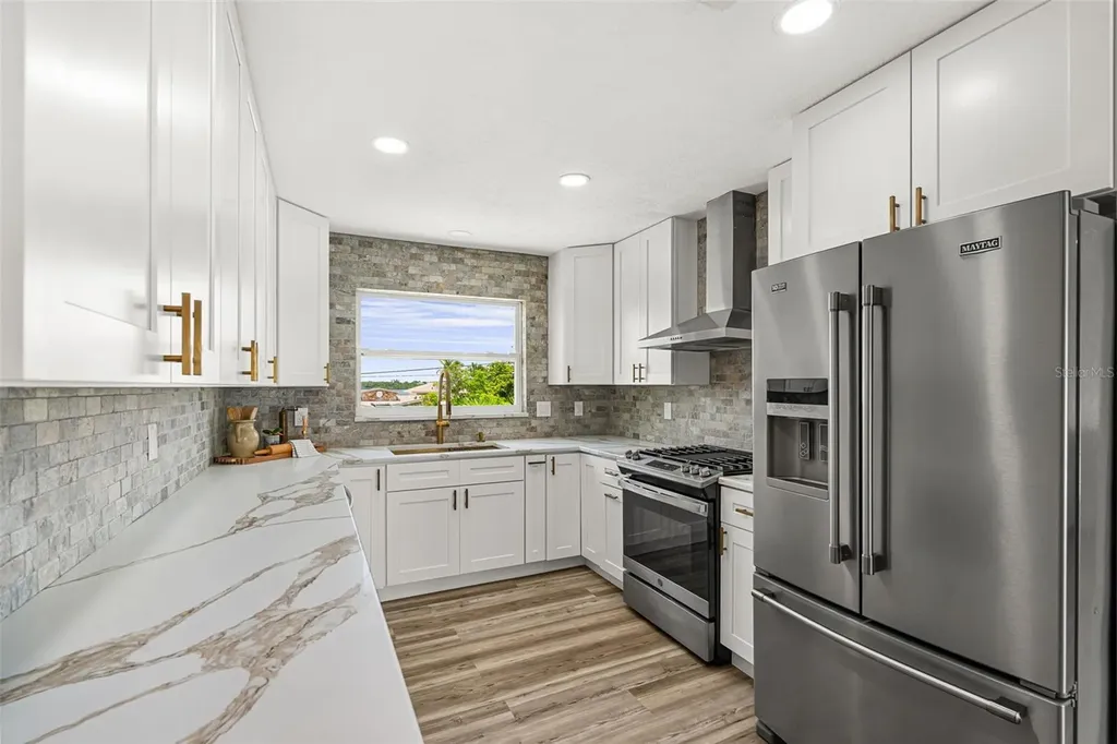 5404 Bay State Road Palmetto FL 34221