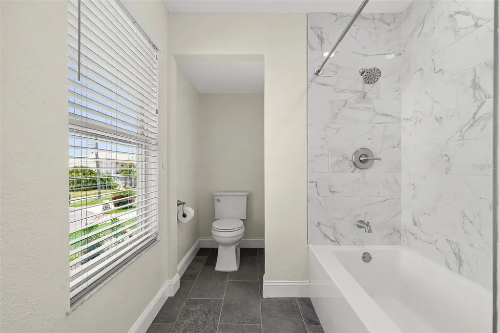 5404 Bay State Road Palmetto FL 34221