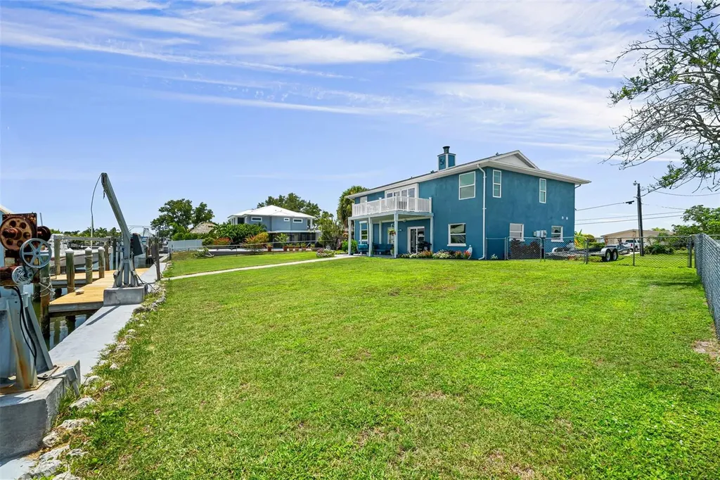 5404 Bay State Road Palmetto FL 34221